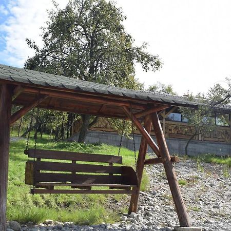 Hotel Viata La Tara Cerna Cerna  Esterno foto