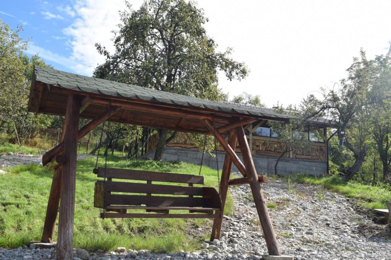 Hotel Viata La Tara Cerna Cerna  Esterno foto